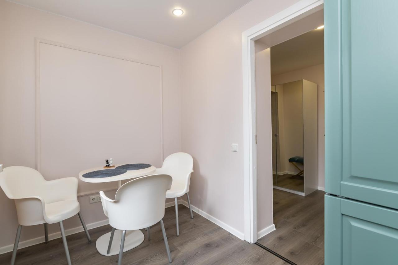 Cozy Stylish Studio Apartment With Free Parking By Centralapartments Talin Exterior foto